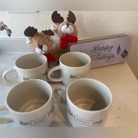 Lot of 4 Merry Mugs, 2 Reindeer Stuffed Animals, & Holiday Tin Box - Picture 3 of 4